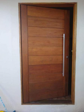 Apartamento térreo fundos